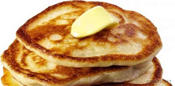 Svieža palacinka na kefire