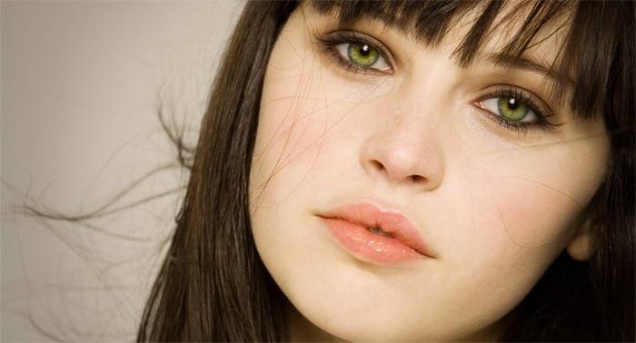 Mulher loira escura