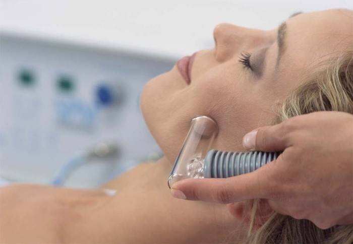 Massagem facial de hardware