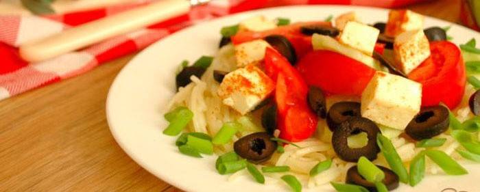 Sałatka grecka na dietę o wysokim poziomie cholesterolu