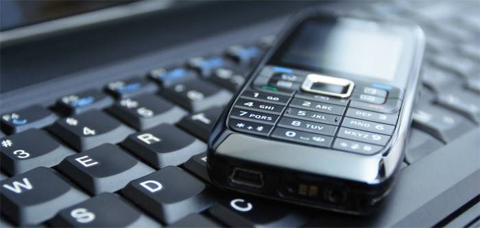 Telefon komórkowy