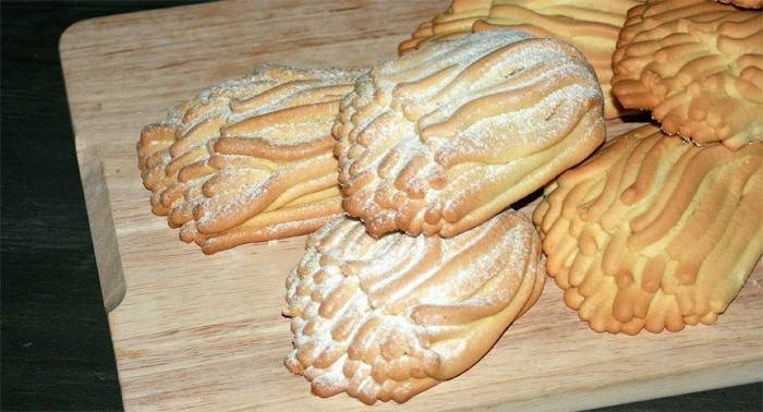Chrysanthemum Kefir Cookies