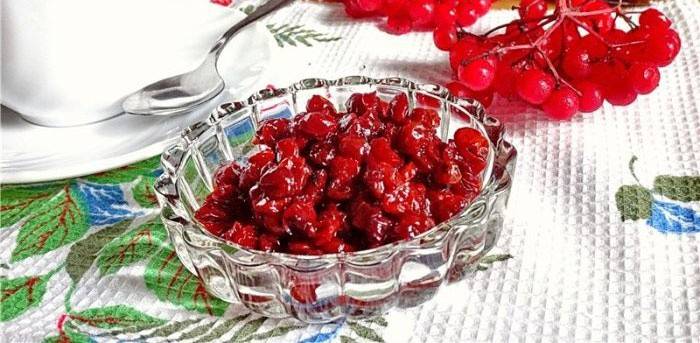 Viburnum com maçãs e mel
