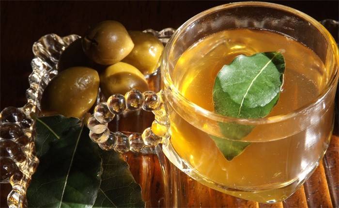Hoja de laurel adelgazante con canela