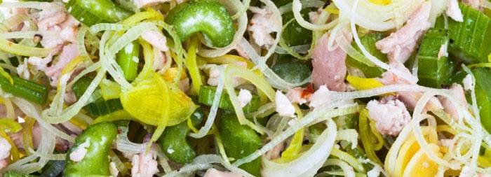Salada com aipo para dieta Protasov