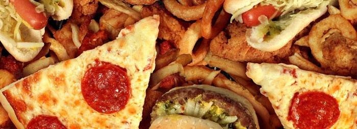 Durante una exacerbación de la gastritis, la comida rápida excluye