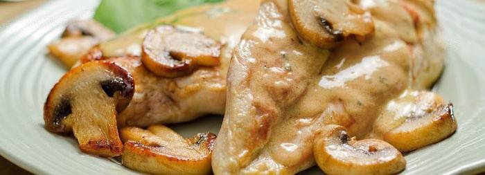 Pollo al champiñón