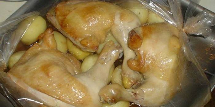 Pernas de Frango com Batatas na Manga