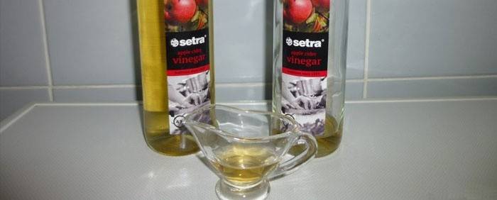 Płyn w szklance