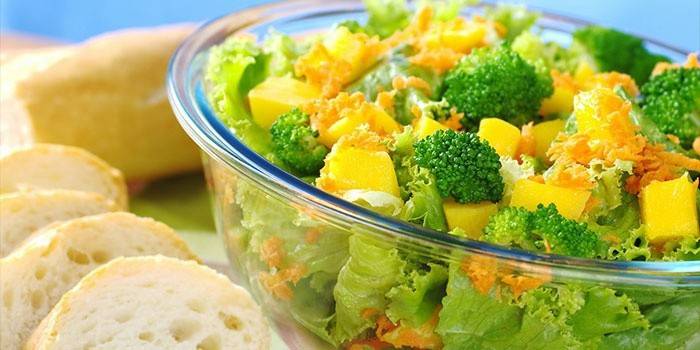 Plato en una dieta para restaurar el metabolismo