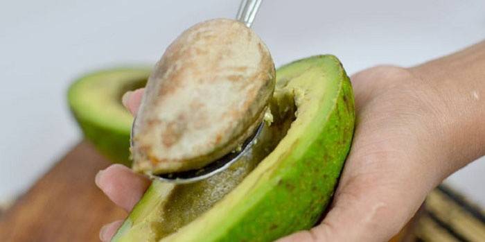 Hueso de aguacate: propiedades útiles