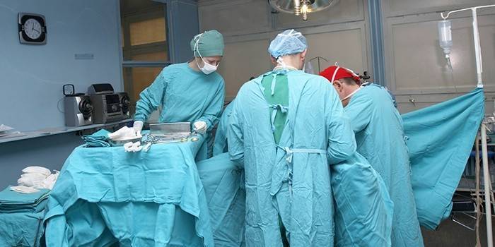 Miniabdominoplastia de abdomen