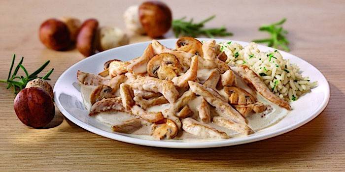 Stroganoff de carne de pollo