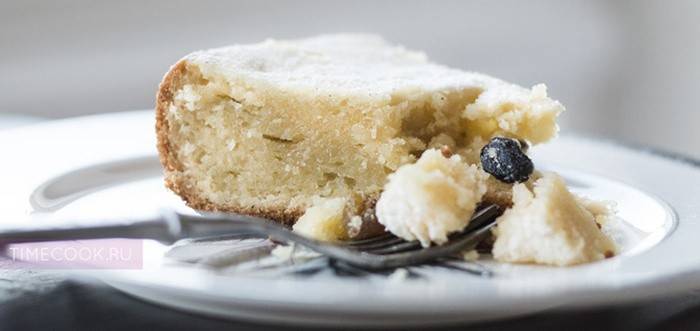 Bolo de requeijão multicooked com passas