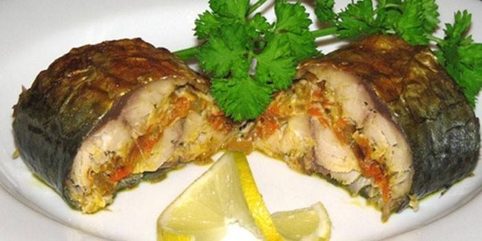 Rollo de caballa y champiñones