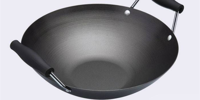 Uhlíková oceľ wok
