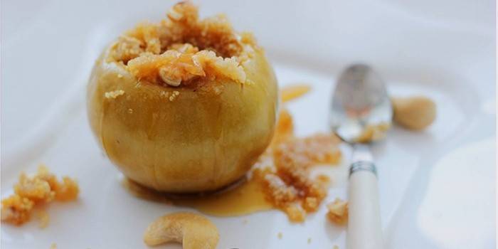 Manzanas para adelgazar con miel y canela