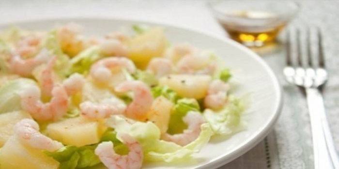 Ensalada de Pollo, Piña y Camarones