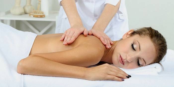 Massagem linfática das costas