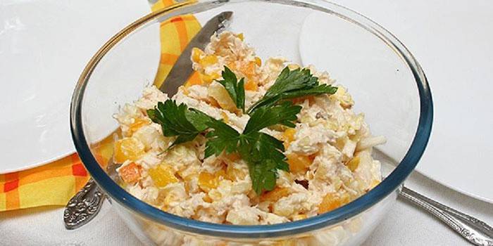 Ensalada de Piña, Pollo y Maíz