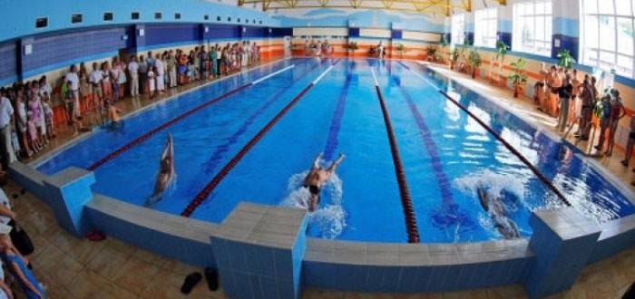 Kúpanie v bazéne: všeliek alebo hobby
