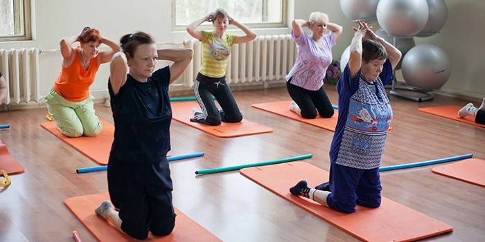 Gimnasia para el tratamiento de la nefroptosis.