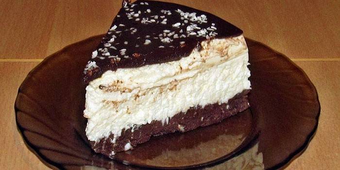 Bolo de chocolate simples sem fermento