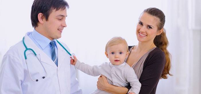 Especialização do médico pediatra e médico-urologista