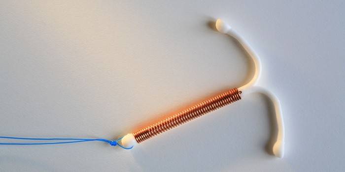 Dispositivo intrauterino de ouro