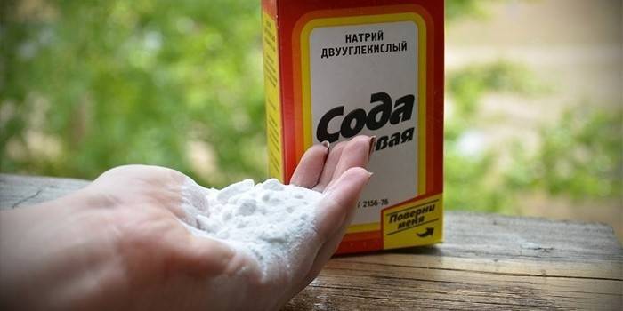 Soda v ruke