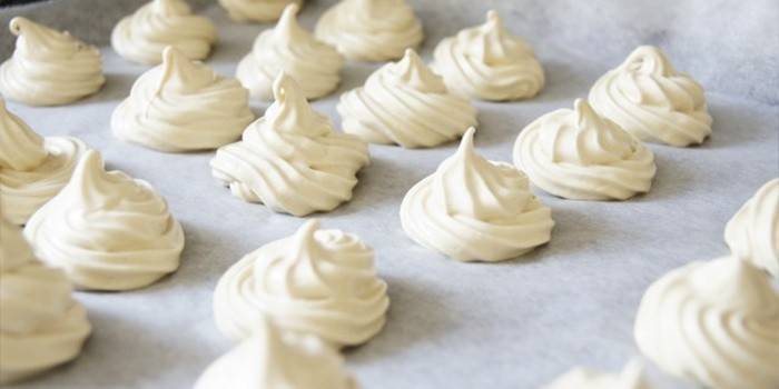Bolos de Merengue