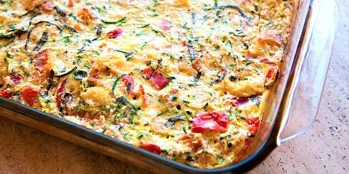 Receta de cazuela de calabacín con carne picada y tomates