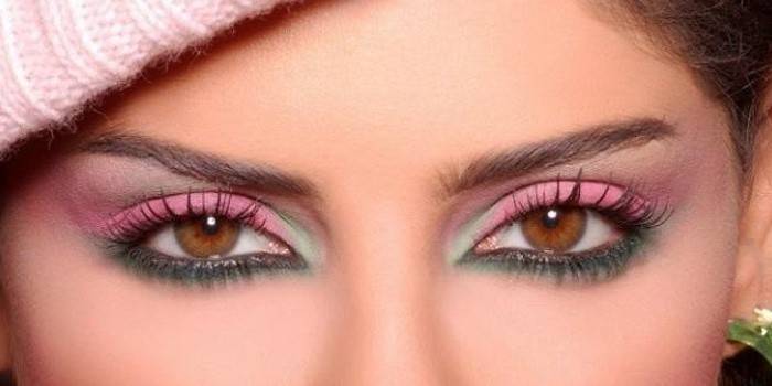 Cambia el tono de la voz con maquillaje