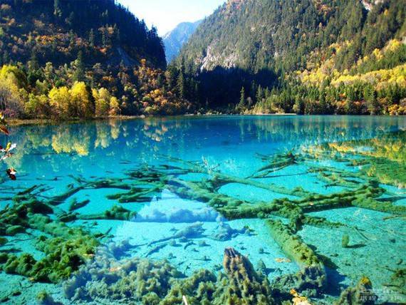 Lago turquesa