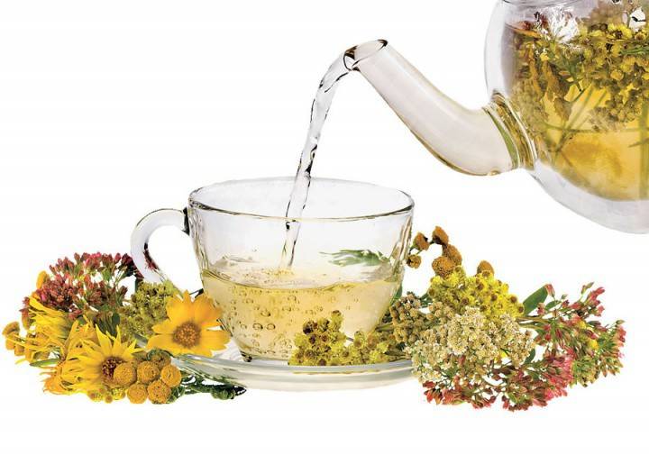 Té con manzanilla e hipérico