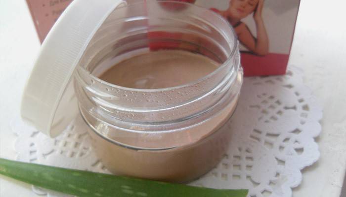 Jar com shampoo