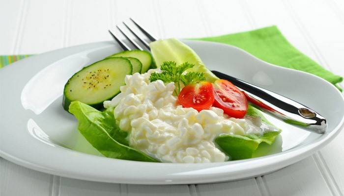 Plato con pepino y tomate