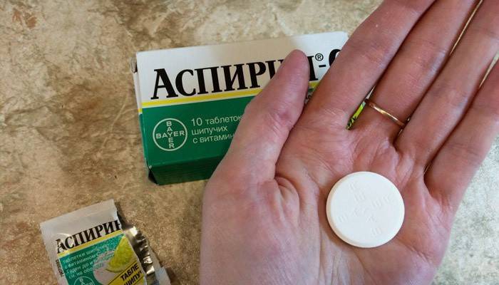 Pílula de aspirina para ressaca