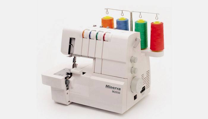 Máquina Overlock Minerva