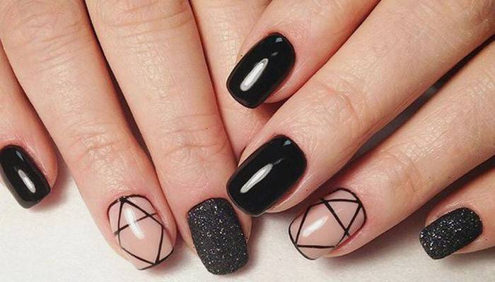 Diseño de uñas simple y hermoso