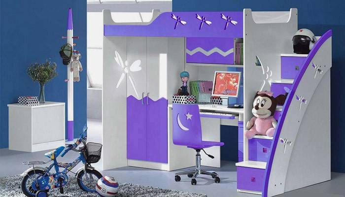 Cama loft infantil com área de trabalho