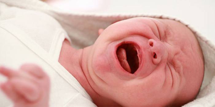 El bebe esta llorando