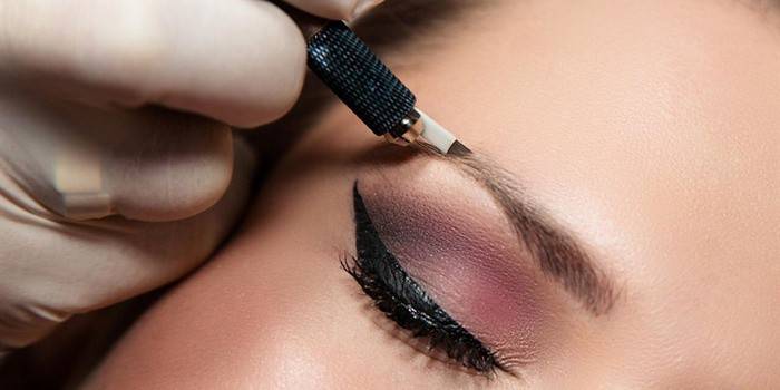 Sobrancelha Microblading