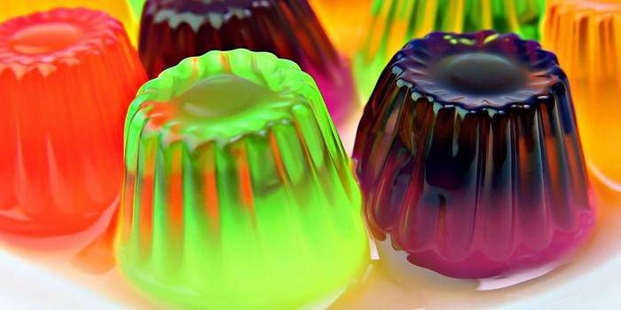Geléia multicolorida de suco