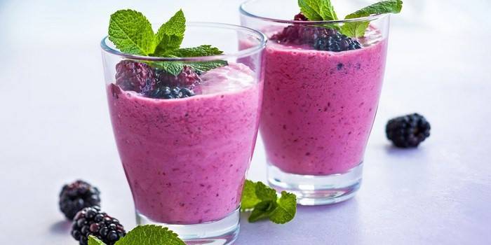 Delicioso batido de bayas