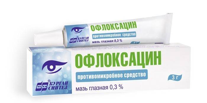 Ofloxacina antimicrobiana