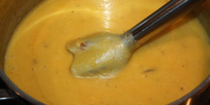 Purê de batata e liquidificador