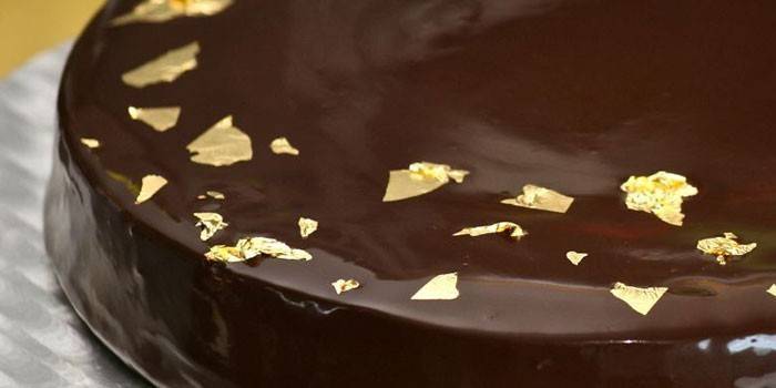 Decoração de Ouro e Chocolate