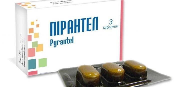 Comprimidos de pirantel em um pacote