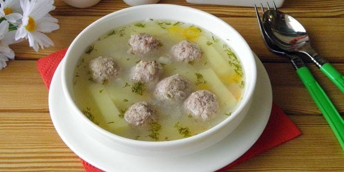 Almôndega e Sopa de Batata